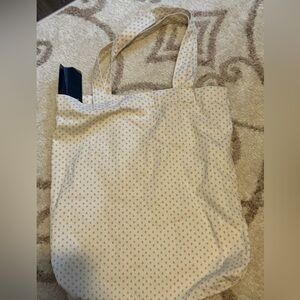 BRANDY MELVILLE TOTE. NEW WITH TAGS